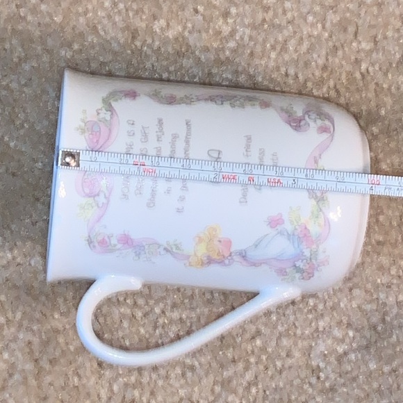 Vintage Precious Moments Lisa Name Mug, 1989 - Picture 11 of 12